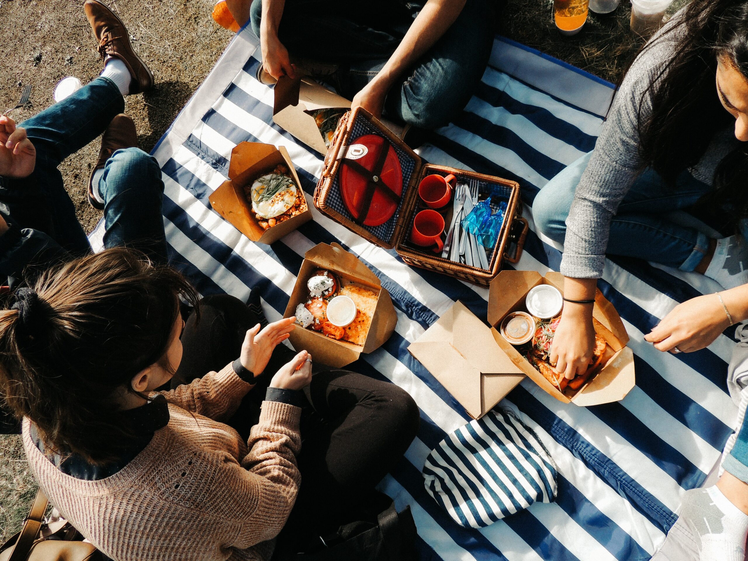 Picnic in the park - must do weekend activities